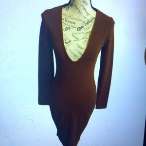 NWT Satana Vneck Red Midi Dress